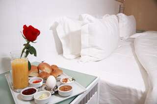 Отель Amber Hotel Баку Люкс-4